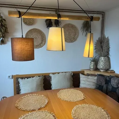 House-tanjevica *