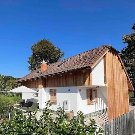 House-tanjevica *